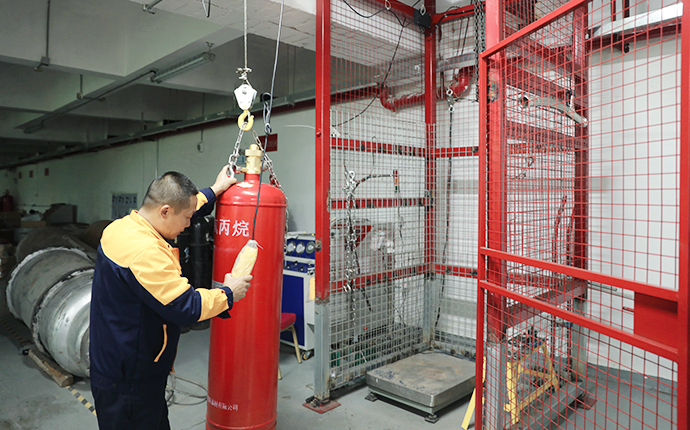 深圳七氟丙烷钢瓶检测和气体充装注意事项